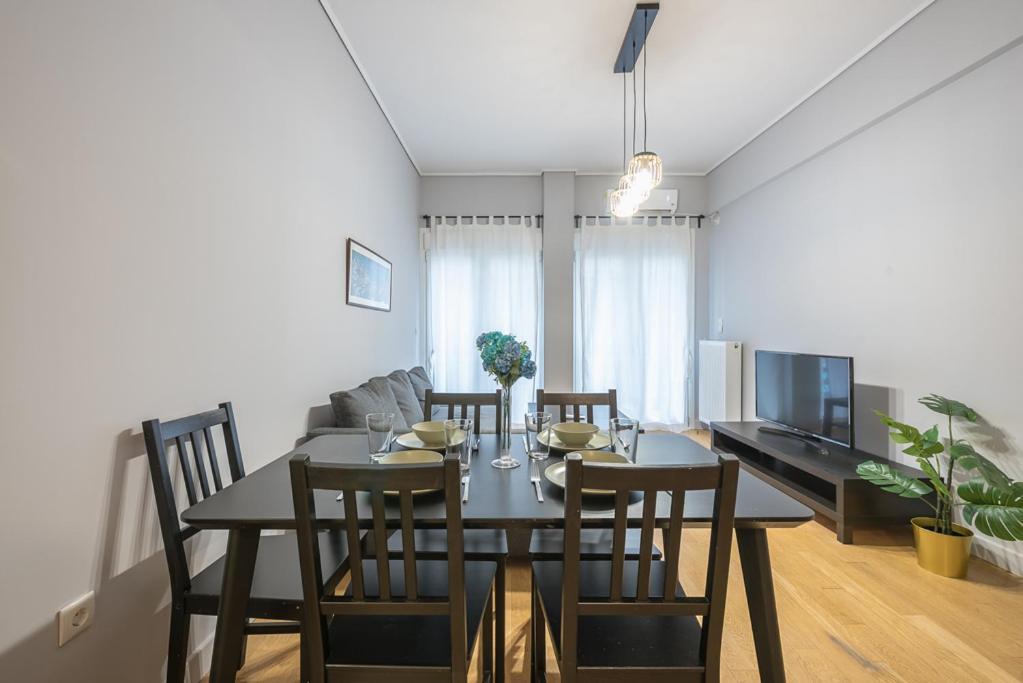 Pame Rentals - 2Bd & 2Ba Home, 4 Min To Acropolis Атина Екстериор снимка