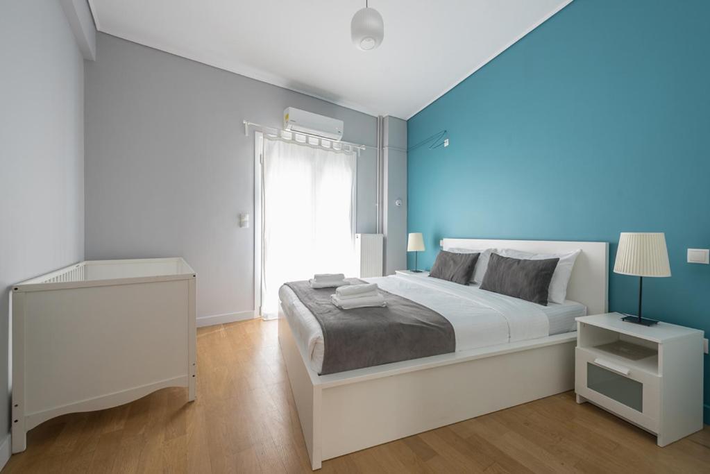 Pame Rentals - 2Bd & 2Ba Home, 4 Min To Acropolis Атина Екстериор снимка