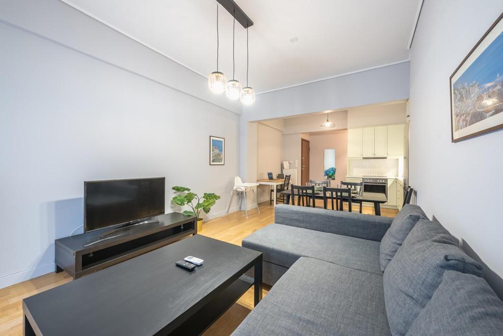 Pame Rentals - 2Bd & 2Ba Home, 4 Min To Acropolis Атина Екстериор снимка