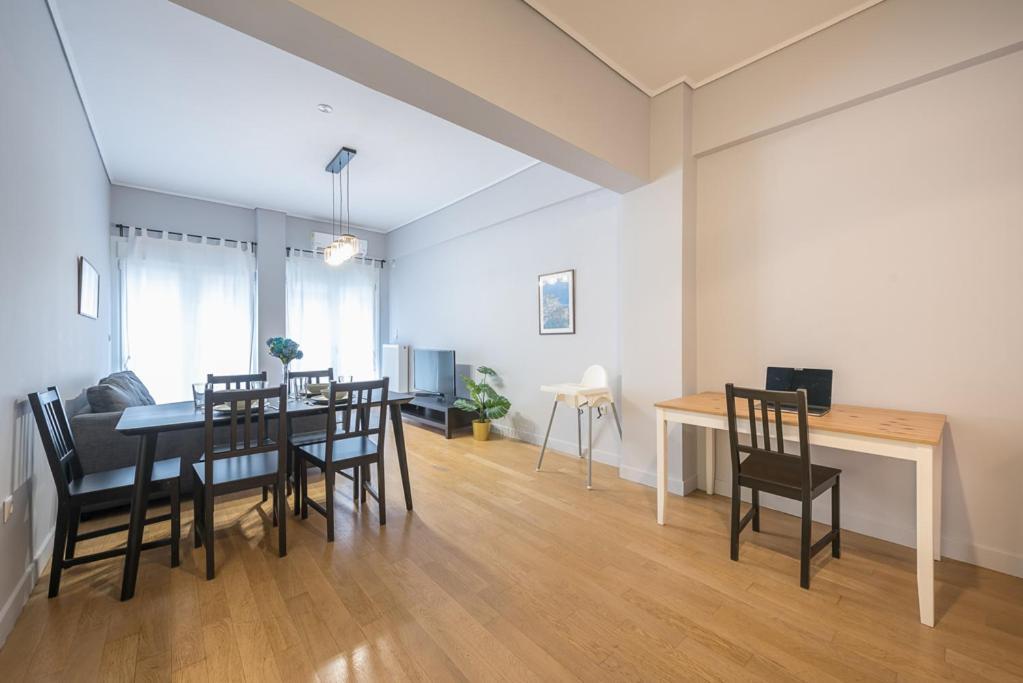 Pame Rentals - 2Bd & 2Ba Home, 4 Min To Acropolis Атина Екстериор снимка