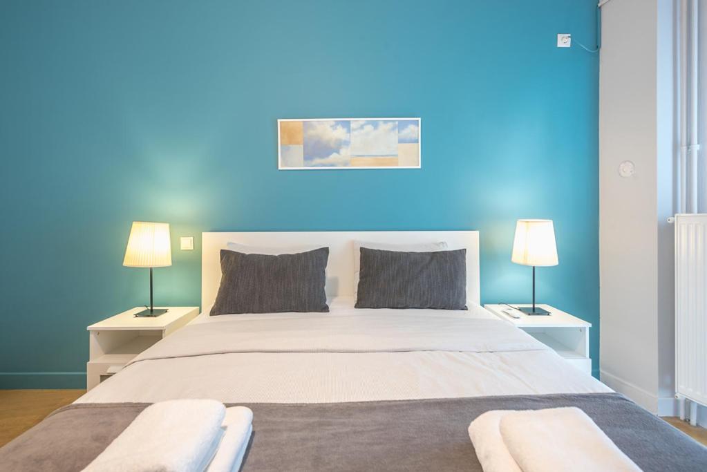 Pame Rentals - 2Bd & 2Ba Home, 4 Min To Acropolis Атина Екстериор снимка