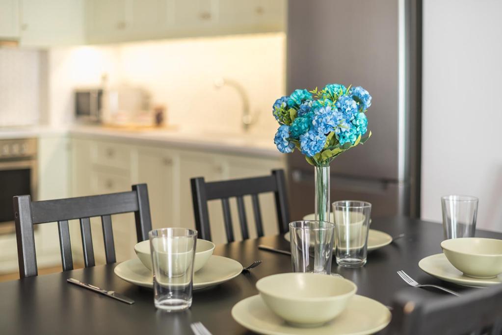 Pame Rentals - 2Bd & 2Ba Home, 4 Min To Acropolis Атина Екстериор снимка
